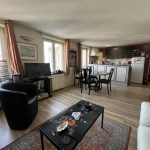 Appartement duplex T2 à Saint Germain avec vue sur les toits, secteur calme