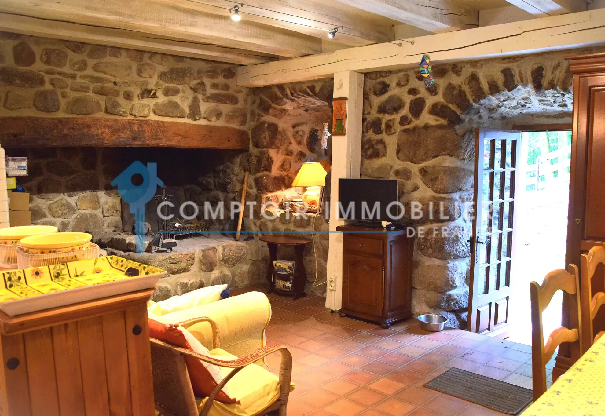 Propriété rare en Ardèche avec maison, Mazet, piscine chauffée et accès rivière à Astet 