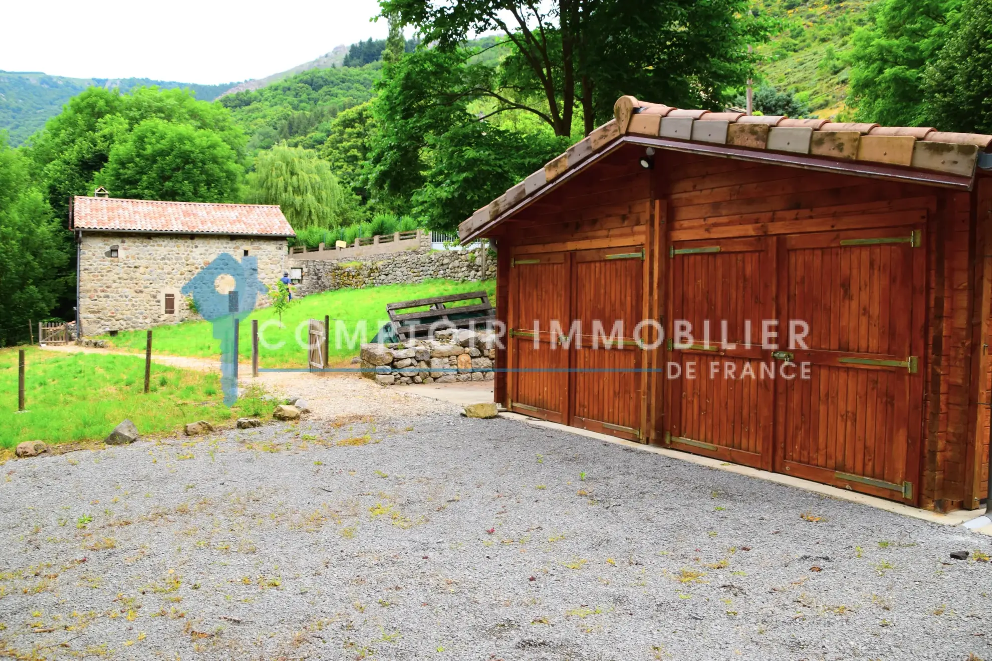 Propriété rare en Ardèche avec maison, Mazet, piscine chauffée et accès rivière à Astet 