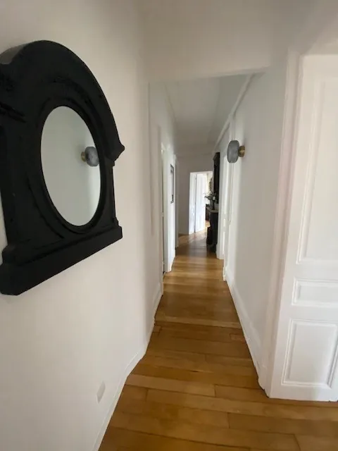 Appartement haussmannien de 153 m² à Belfort avec balcons et cave 
