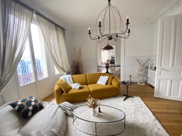 Appartement haussmannien de 153 m² à Belfort avec balcons et cave