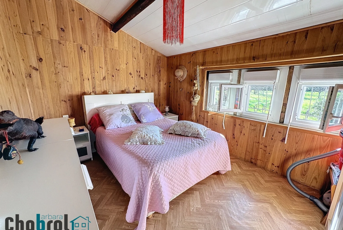 Maison de 102 m² avec grand terrain constructible à La Ville Dieu Du Temple 