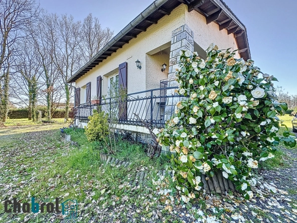 Maison de 102 m² avec grand terrain constructible à La Ville Dieu Du Temple