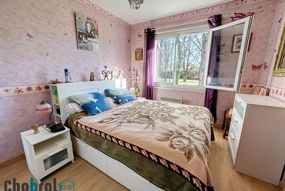 Maison de 102 m² avec grand terrain constructible à La Ville Dieu Du Temple 