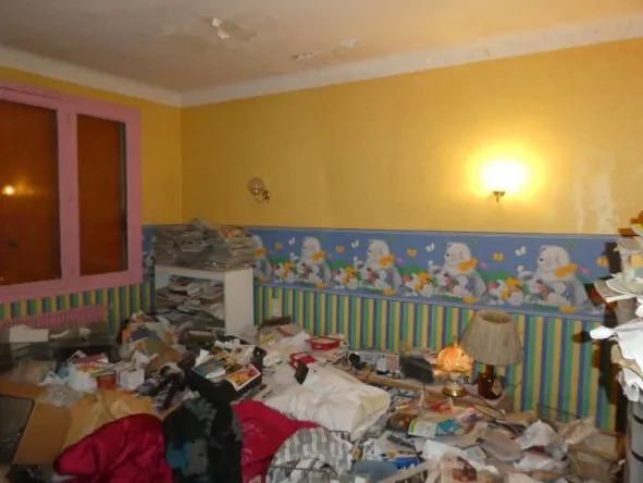 Villa F4 à vendre à Béziers pour 40 000 € avec garage et terrain 