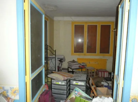 Villa F4 à vendre à Béziers pour 40 000 € avec garage et terrain 