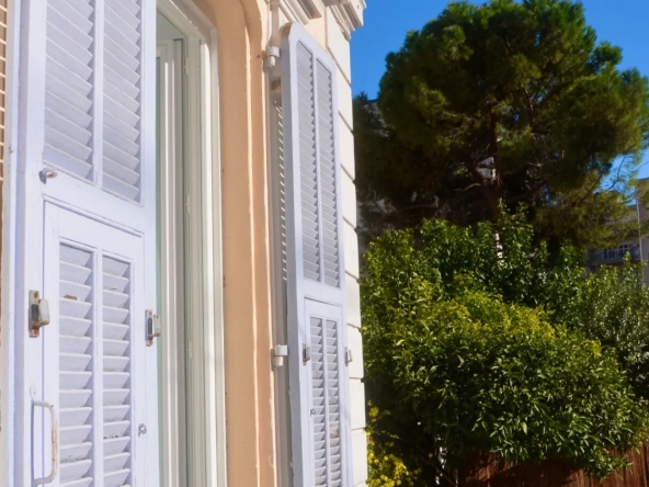 Appartement T3 rénové avec terrasse en plein cœur de Nice Parc Imperial 