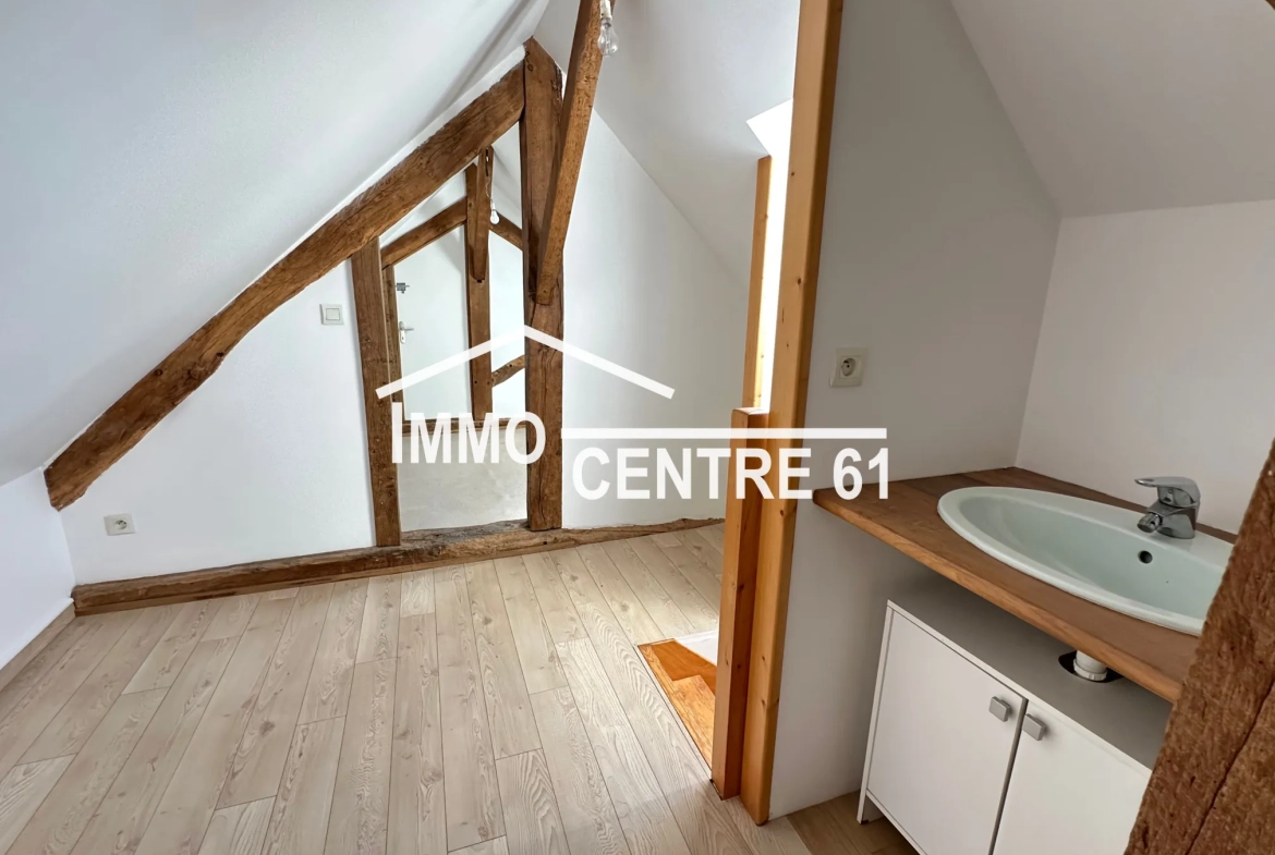 Achat maison de ville avec terrasse et jardin à Couterne 61410 