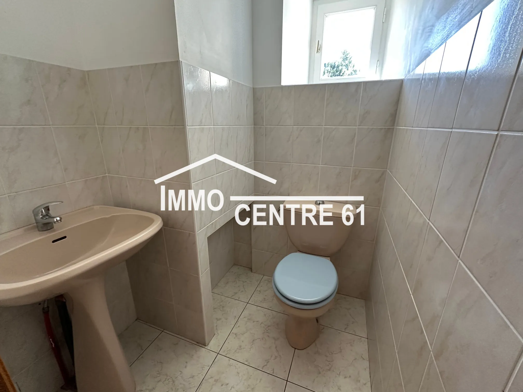 Achat maison de ville avec terrasse et jardin à Couterne 61410 