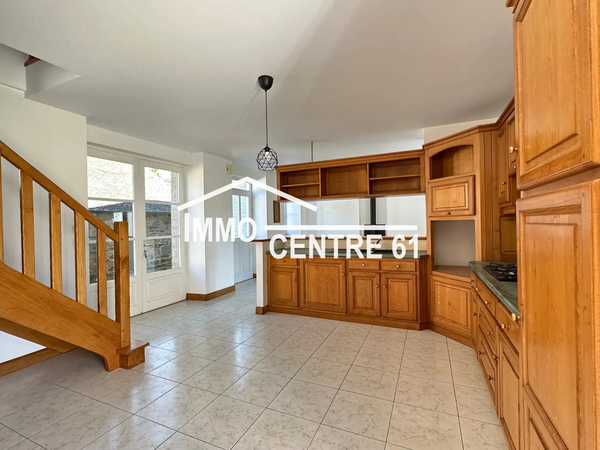Achat maison de ville avec terrasse et jardin à Couterne 61410 