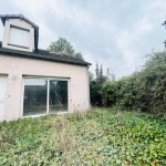 Maison jumelée à rénover de 62,4 m² avec jardin et parking à Marcoussis