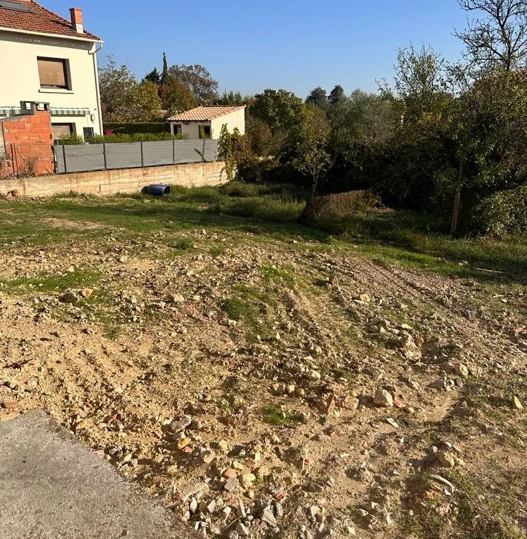 Terrain à bâtir viabilisé de 529 m² à Saussan – Opportunité d'investissement 