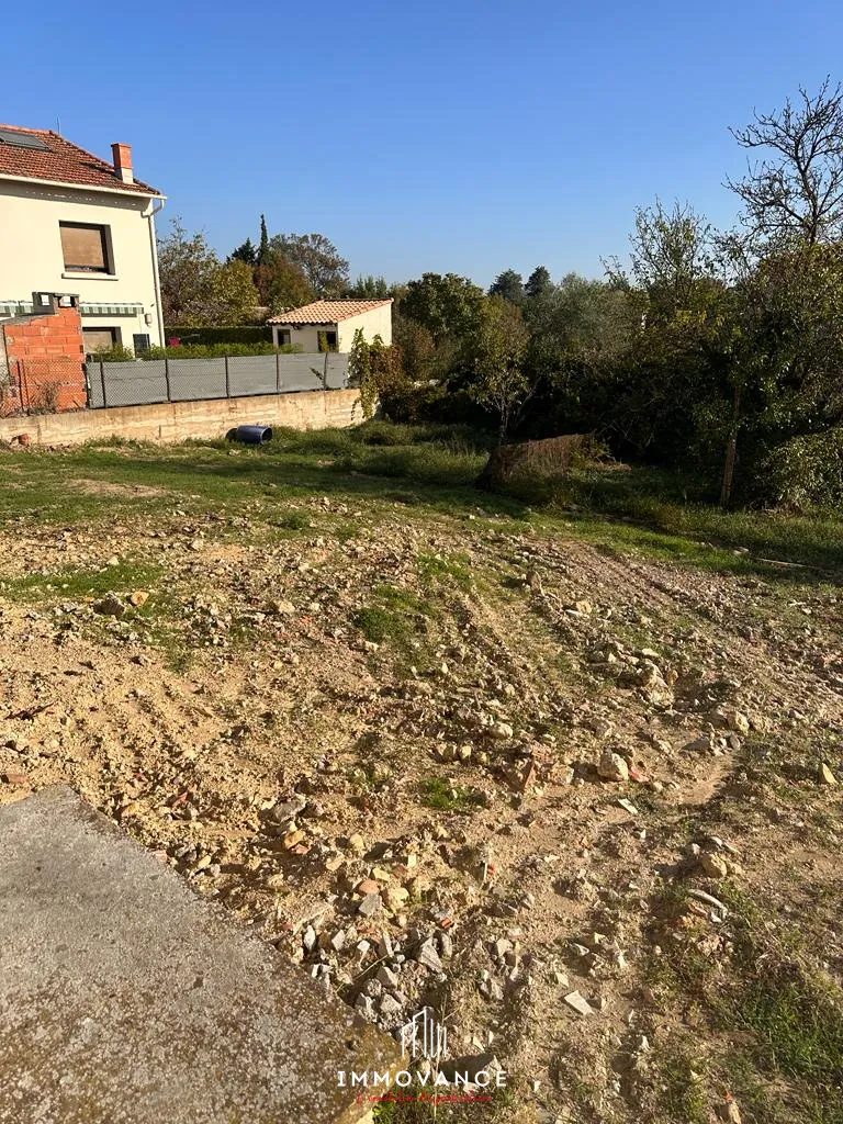 Terrain à bâtir viabilisé de 529 m² à Saussan – Opportunité d'investissement 