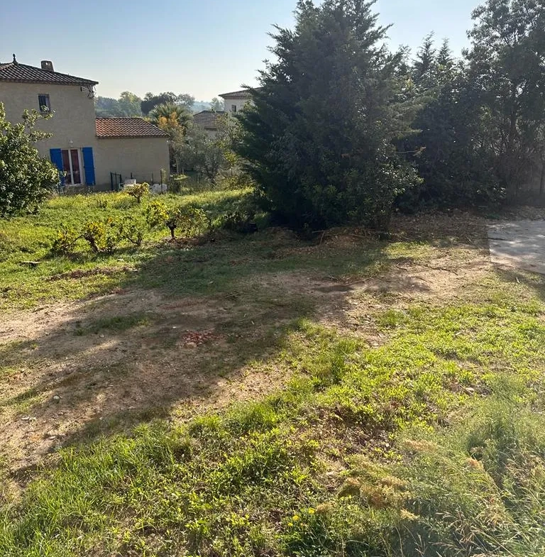 Terrain à bâtir viabilisé de 529 m² à Saussan – Opportunité d'investissement 