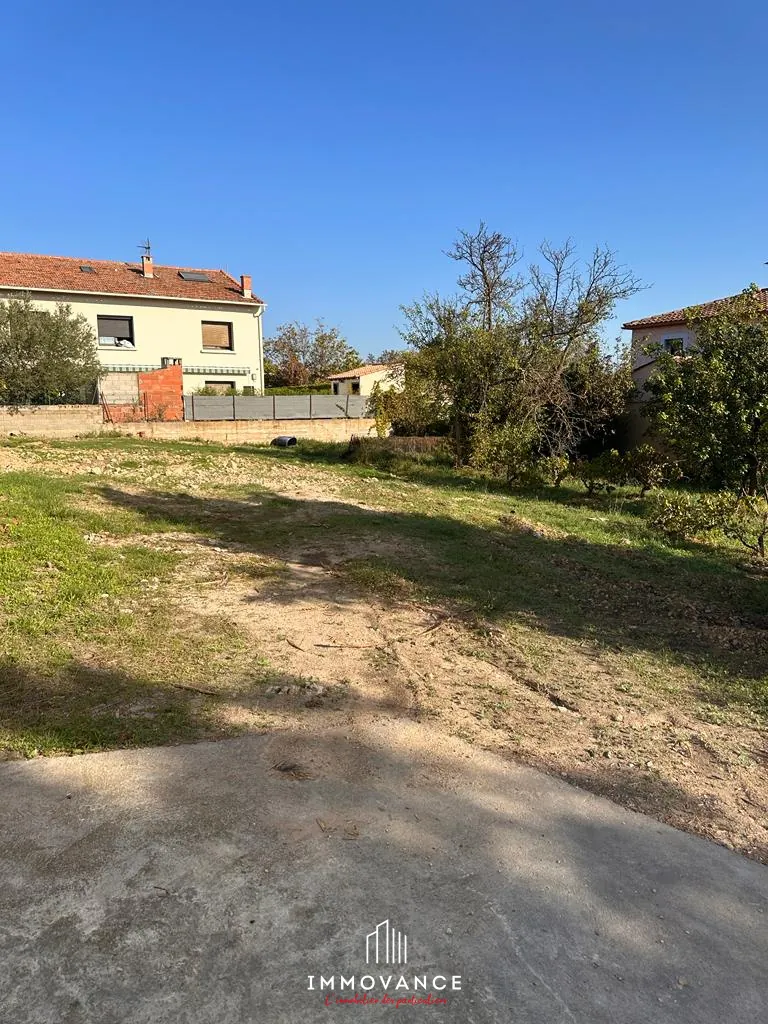 Terrain à bâtir viabilisé de 529 m² à Saussan – Opportunité d'investissement 