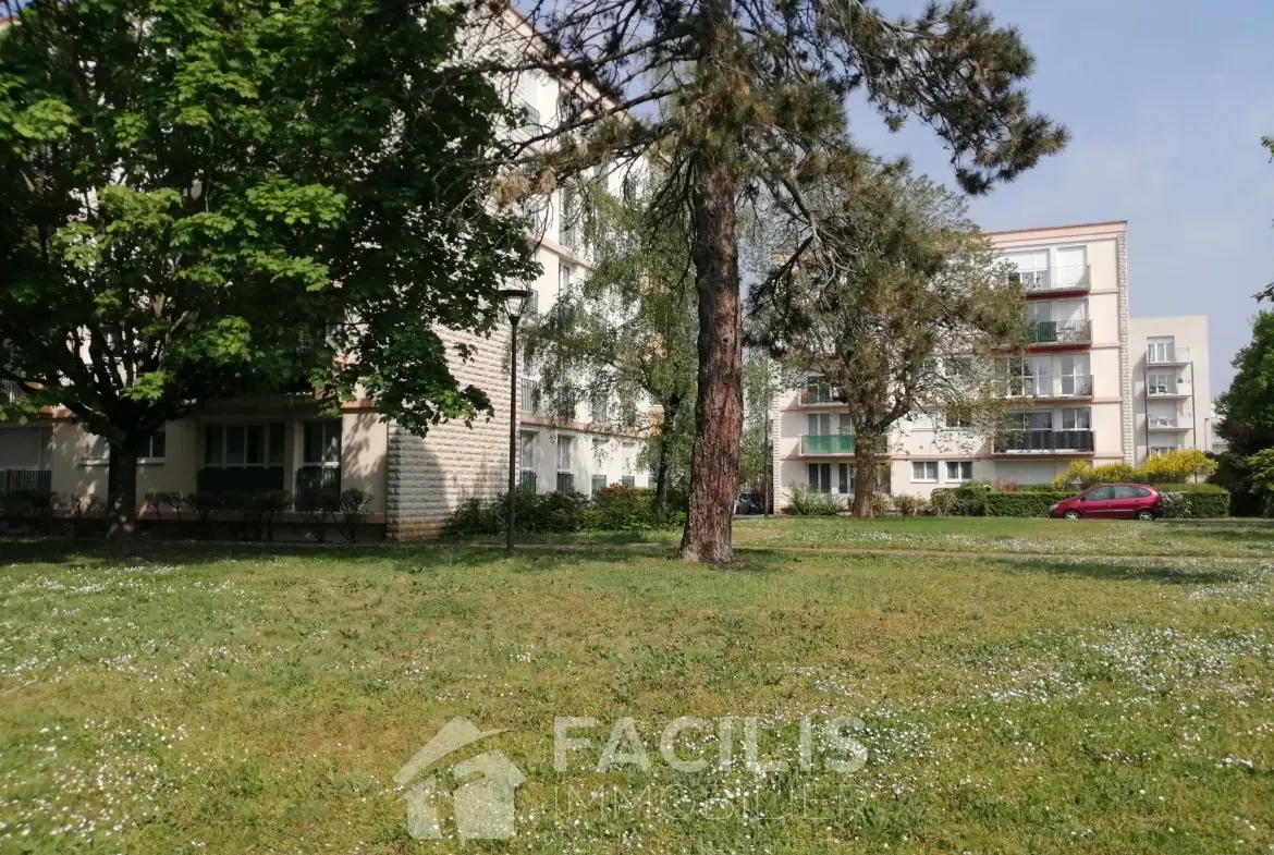 Appartement 3 pièces à vendre à Joue les Tours proche Jean Monnet 