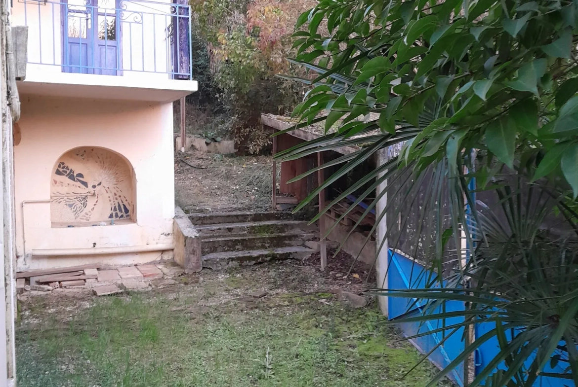 Maison de caractère à Moissac avec studio et grand jardin 