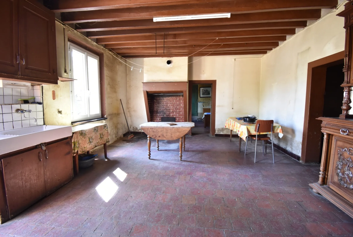 Ferme ancienne à réhabiliter avec dépendances près de Brou et Arrou 