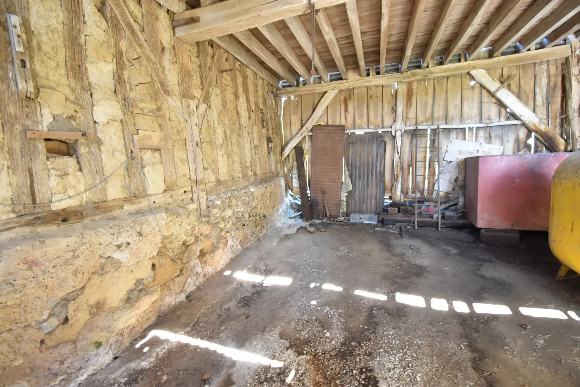 Ferme ancienne à réhabiliter avec dépendances près de Brou et Arrou 
