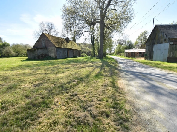 Ferme ancienne à réhabiliter avec dépendances près de Brou et Arrou