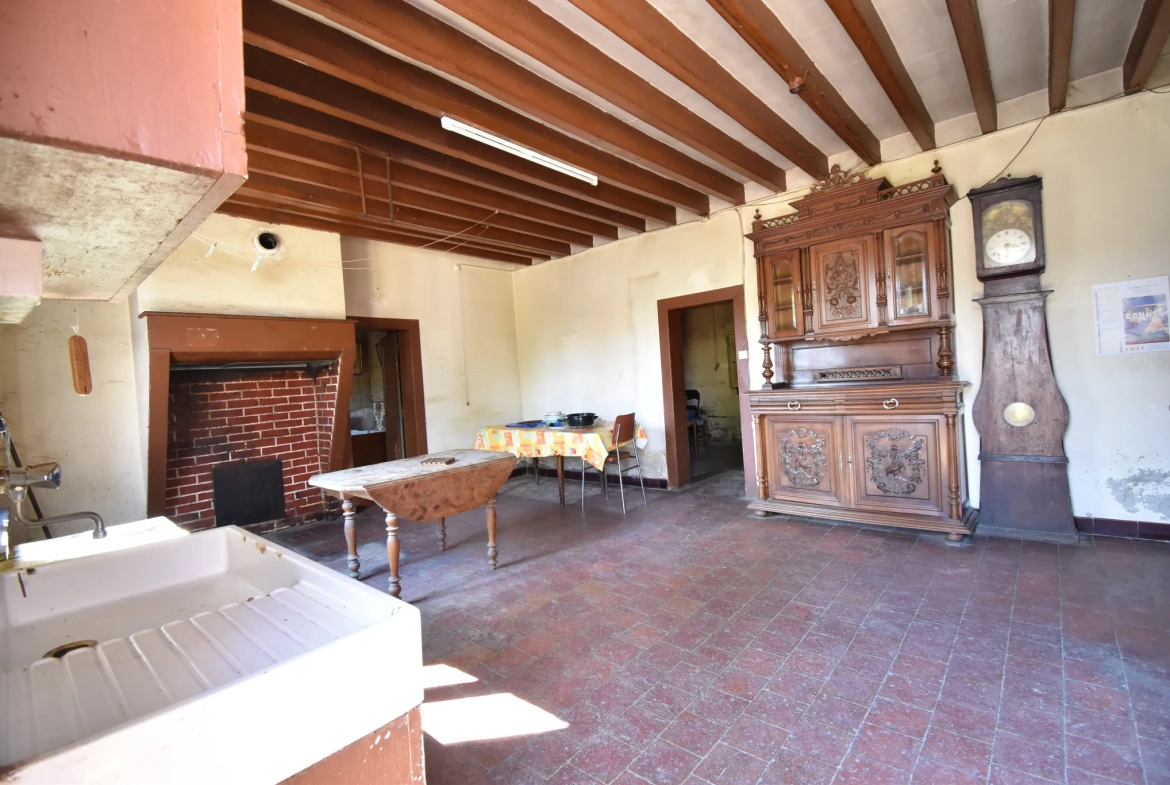 Ferme ancienne à réhabiliter avec dépendances près de Brou et Arrou 