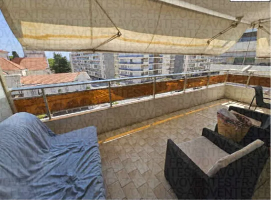 Appartement de 59m² à vendre à Cannes avec garage et balcon - Prix attractif