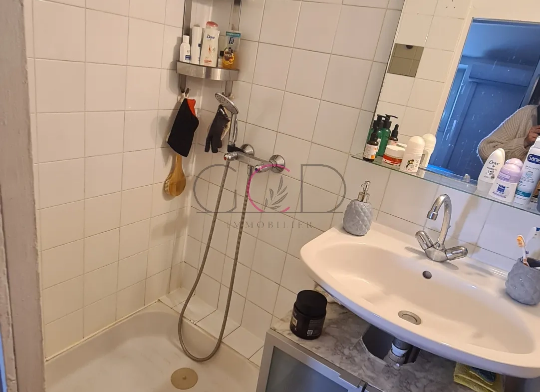Appartement T2 avec balcon au cœur de Coudoux – Charmant et pratique 