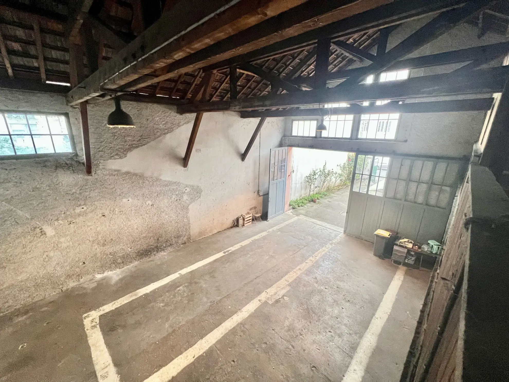 Maison de ville à Tarbes dans le quartier Jardin Massey - Grande superficie avec garage et cour 