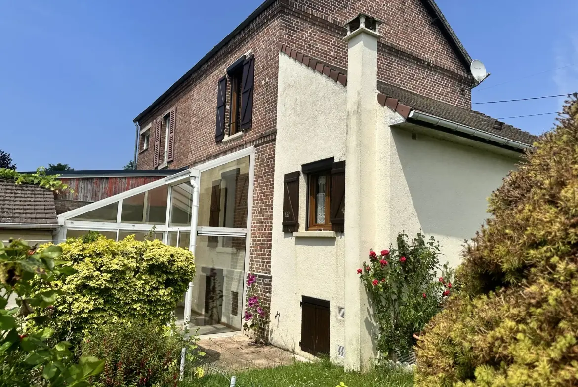Maison de 82 m² avec jardin à Precy-sur-Oise, garage et combles aménagés 