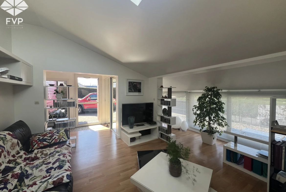 Maison de village récente avec garage, 160 m², terrain clos, proche Yvetot et Fauvillé en Caux 