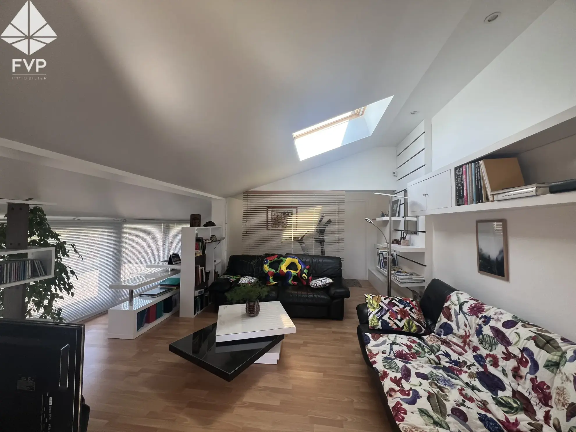 Maison de village récente avec garage, 160 m², terrain clos, proche Yvetot et Fauvillé en Caux 