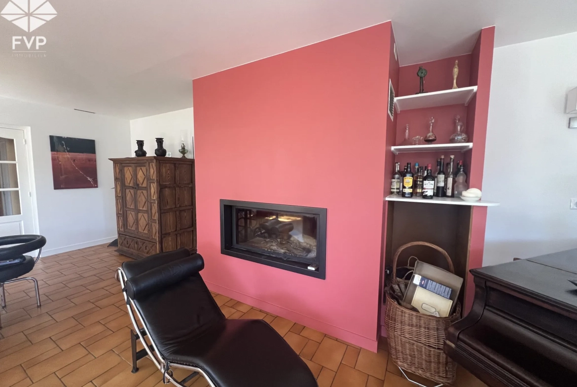 Maison de village récente avec garage, 160 m², terrain clos, proche Yvetot et Fauvillé en Caux 