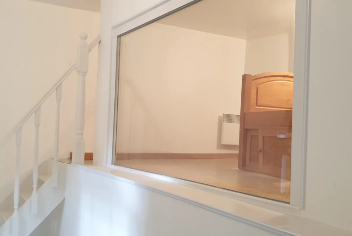 Appartement T4 avec studio indépendant à Meulan – Potentiel locatif élevé 