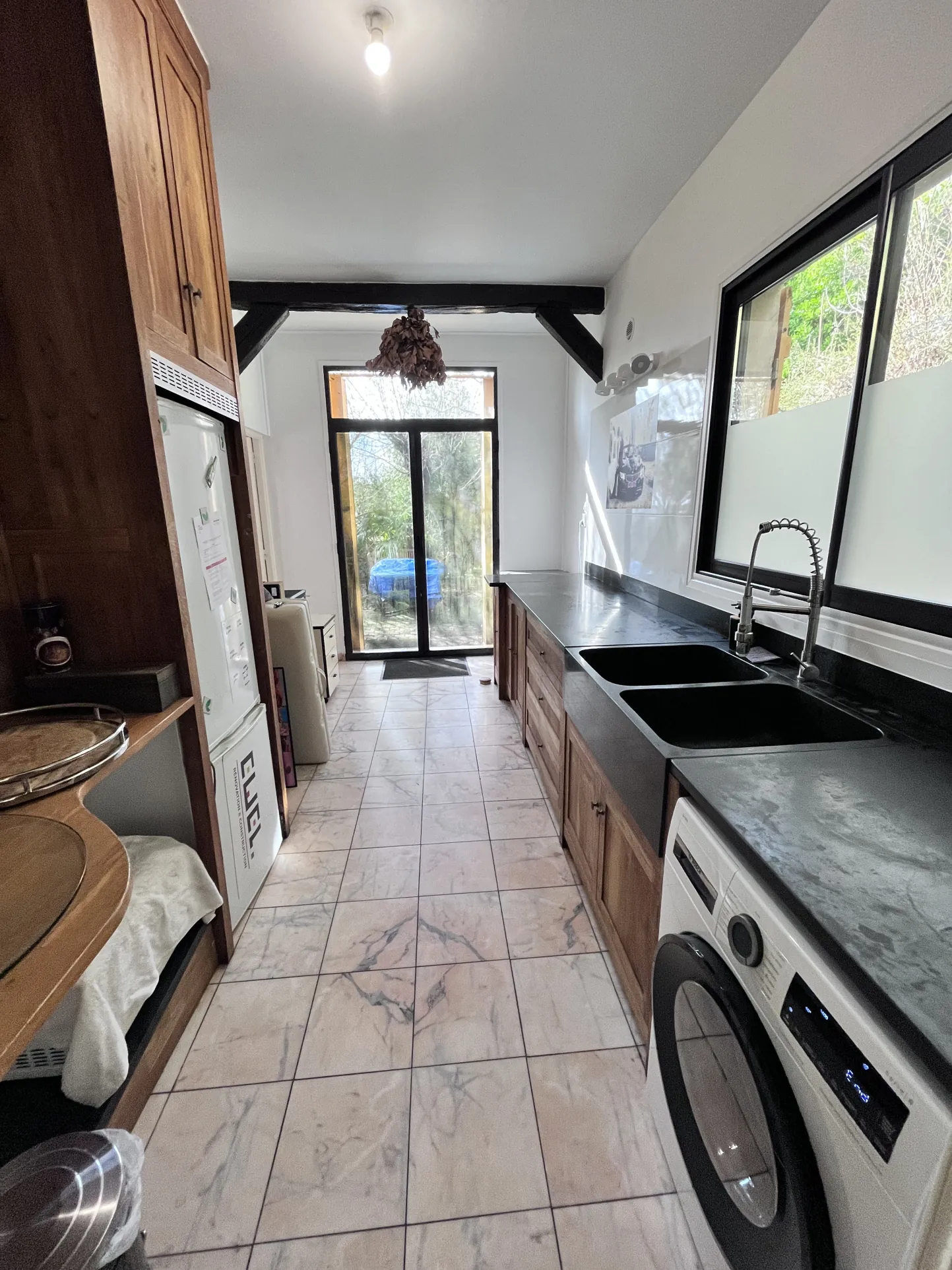 Appartement T4 avec studio indépendant à Meulan – Potentiel locatif élevé 
