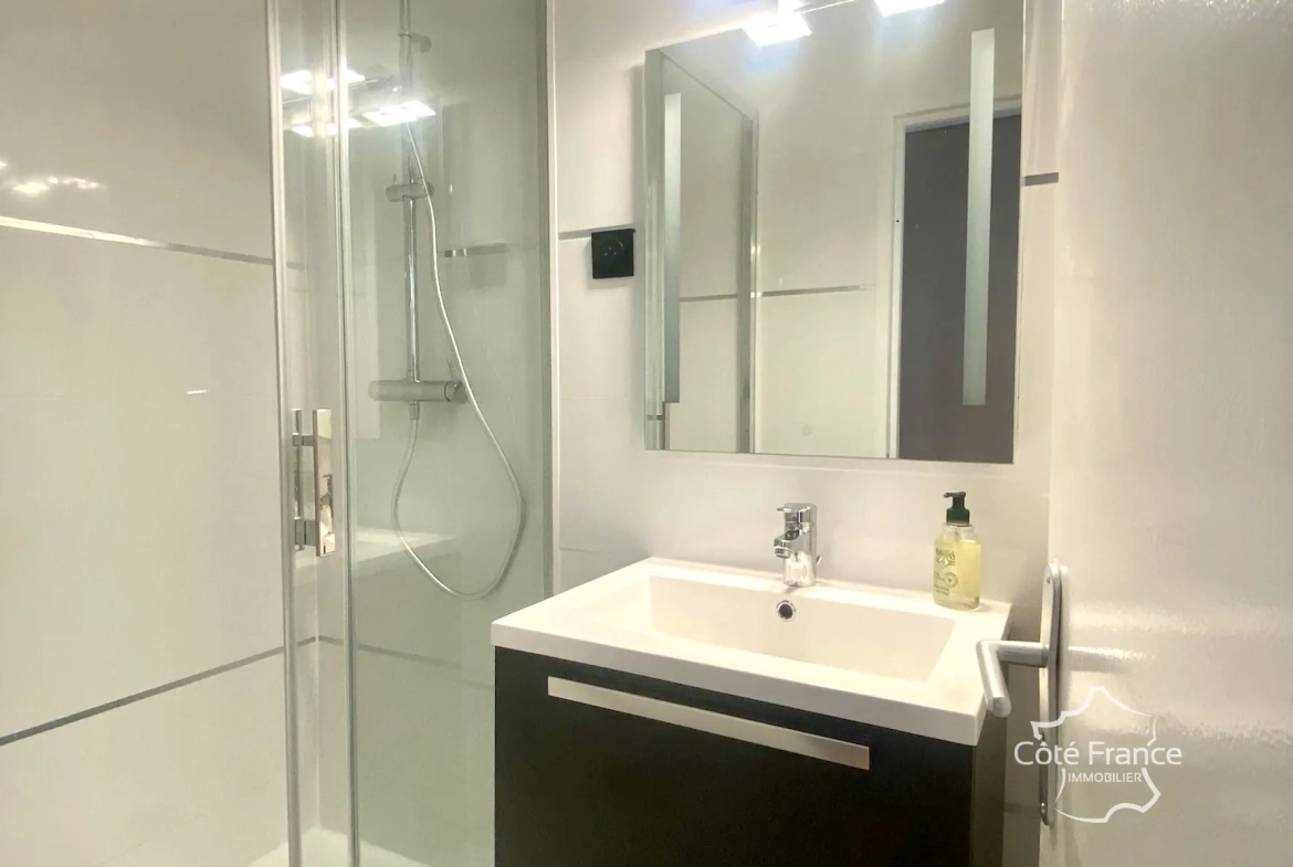 Appartement 53 m² avec Vue sur l'Étang de Thau à Sète - 2 Chambres 