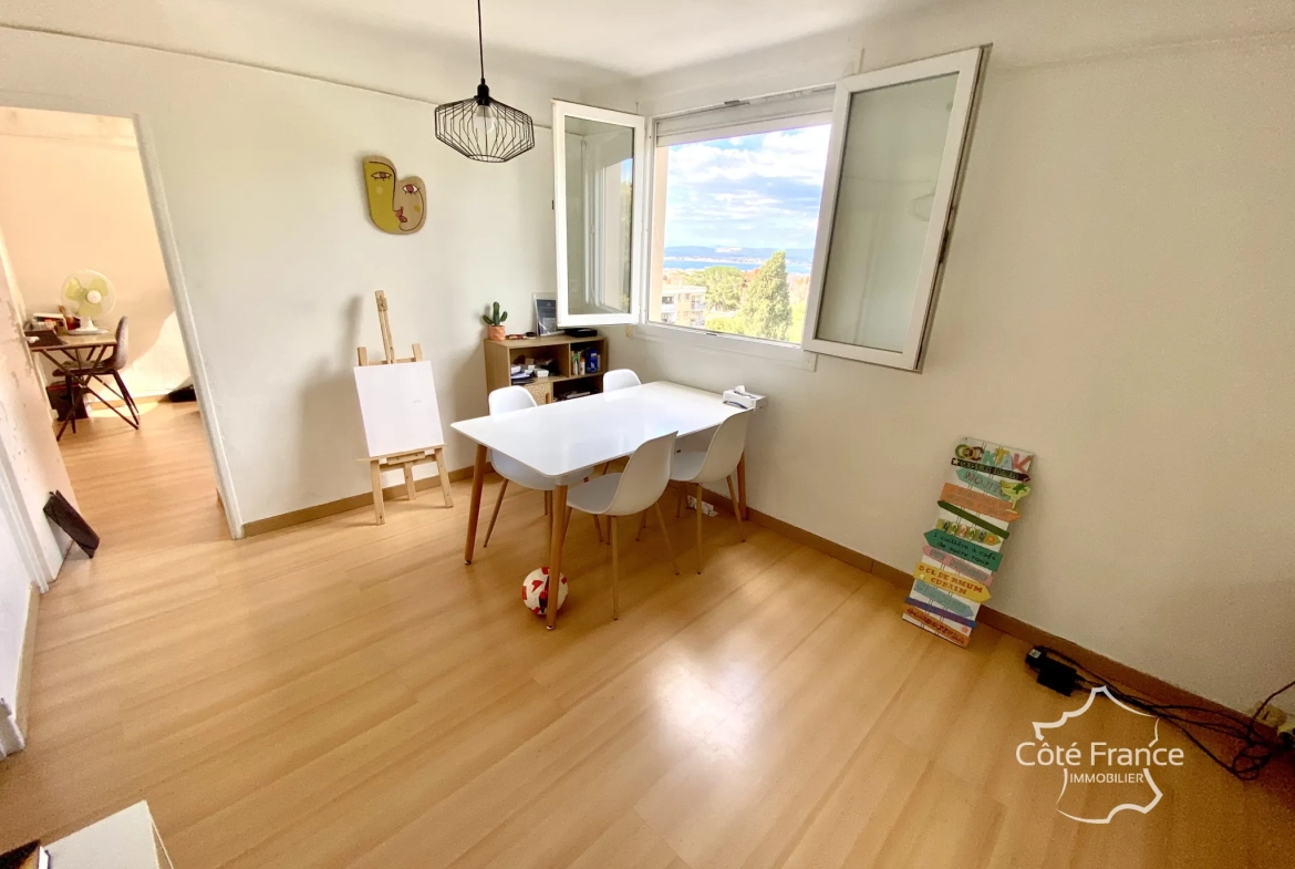 Appartement 53 m² avec Vue sur l'Étang de Thau à Sète - 2 Chambres 