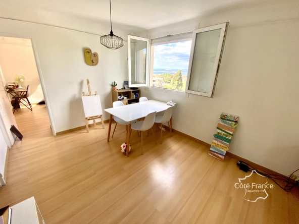 Appartement 53 m² avec Vue sur l'Étang de Thau à Sète - 2 Chambres
