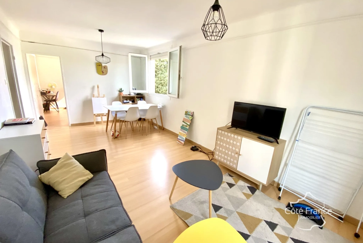 Appartement 53 m² avec Vue sur l'Étang de Thau à Sète - 2 Chambres 