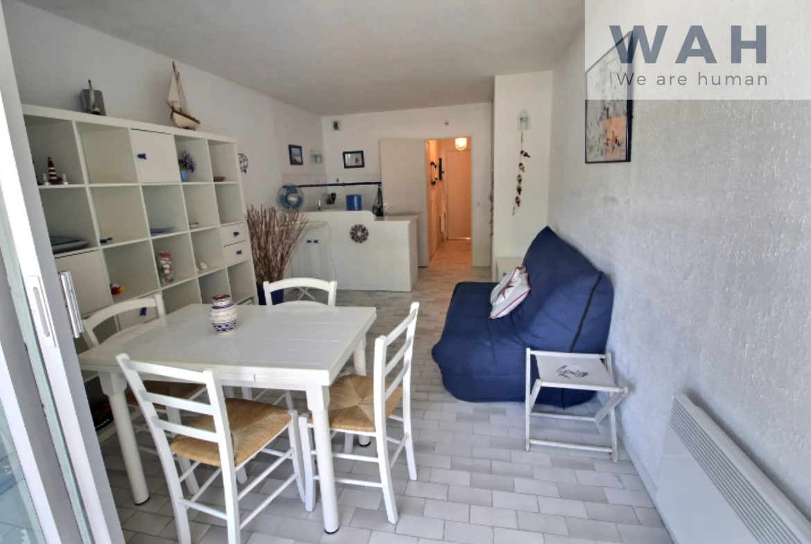 Studio meublé de 29 m² avec terrasse à Port Camargue secteur plages sud 