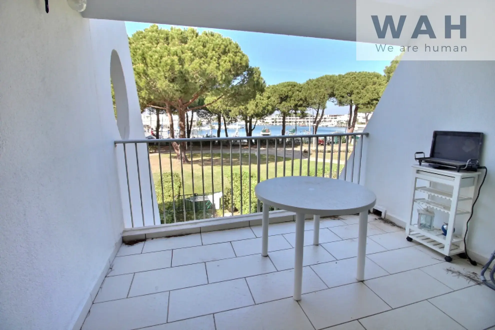 Studio meublé de 29 m² avec terrasse à Port Camargue secteur plages sud 