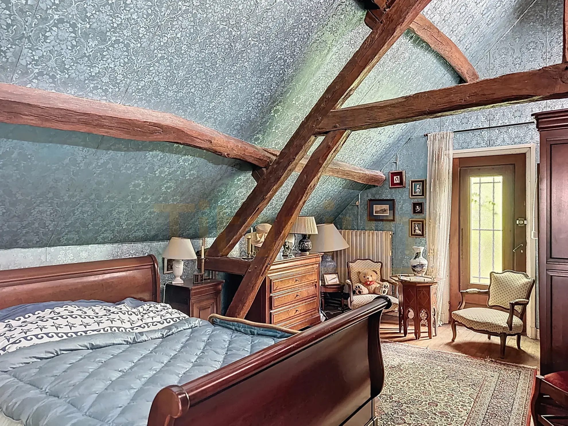 Maison de charme à rénover avec grand jardin près de Beauvais 
