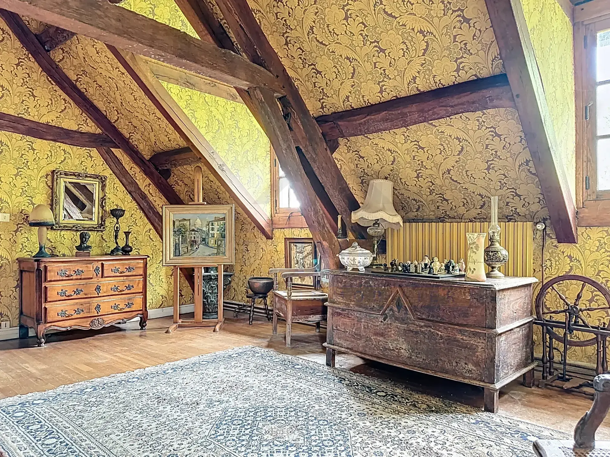 Maison de charme à rénover avec grand jardin près de Beauvais 