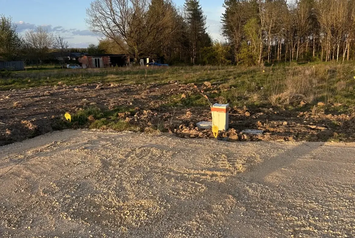 Terrain constructible de 1170 m² à Villematier – Emplacement idéal pour votre maison 