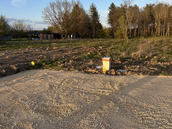 Terrain constructible de 1170 m² à Villematier – Emplacement idéal pour votre maison