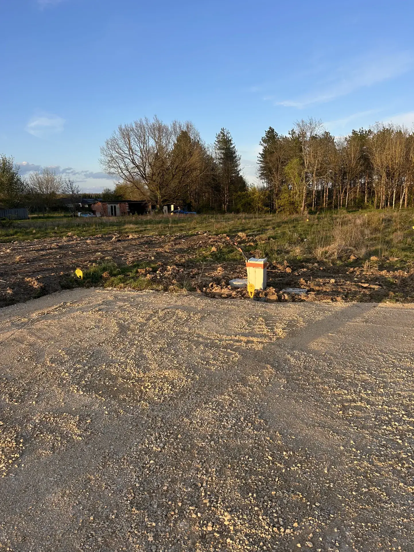 Terrain constructible de 1170 m² à Villematier – Emplacement idéal pour votre maison 