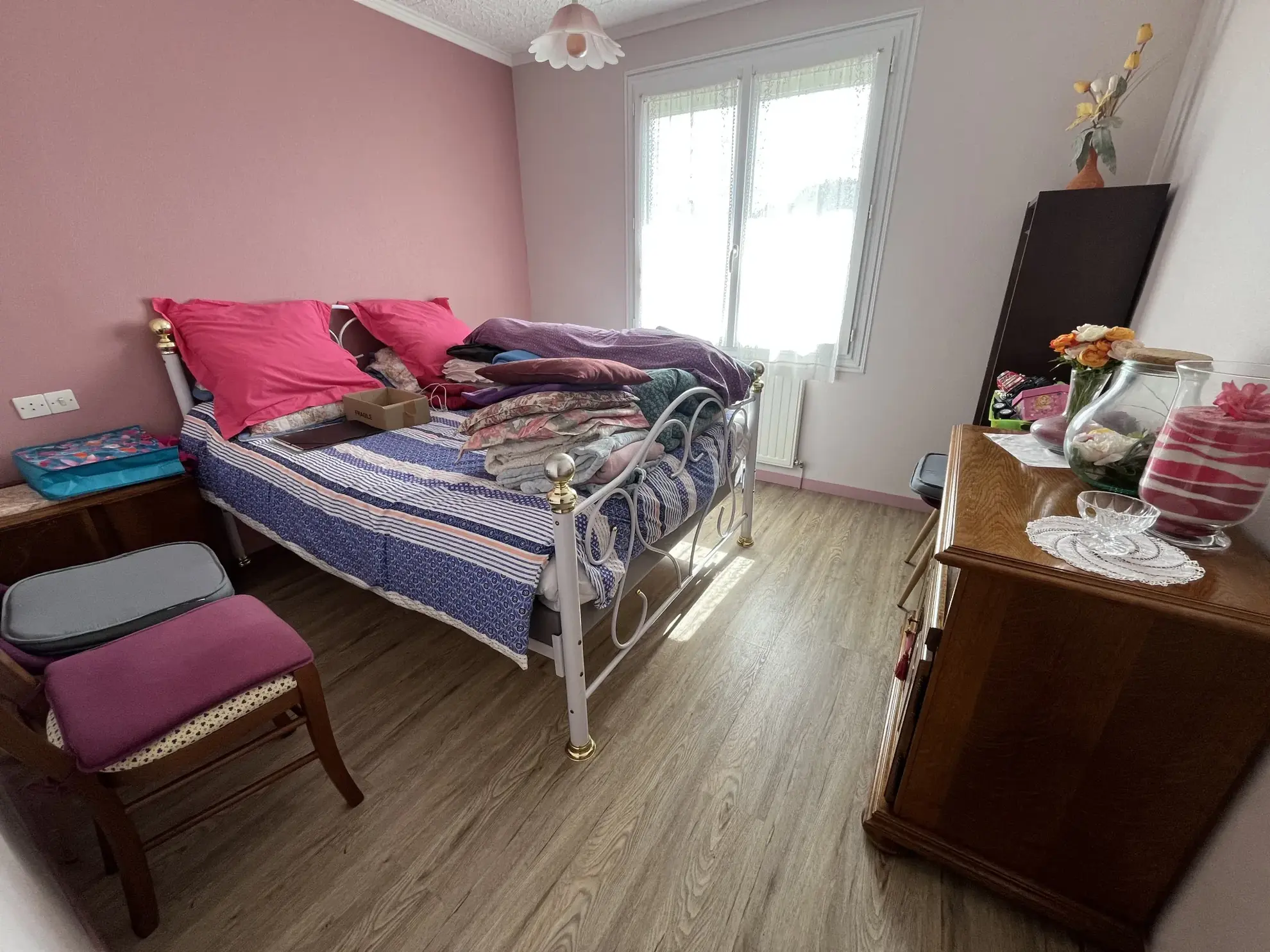 Maison à vendre à Thouars avec 4 chambres, jardin et garage - Quartier calme 