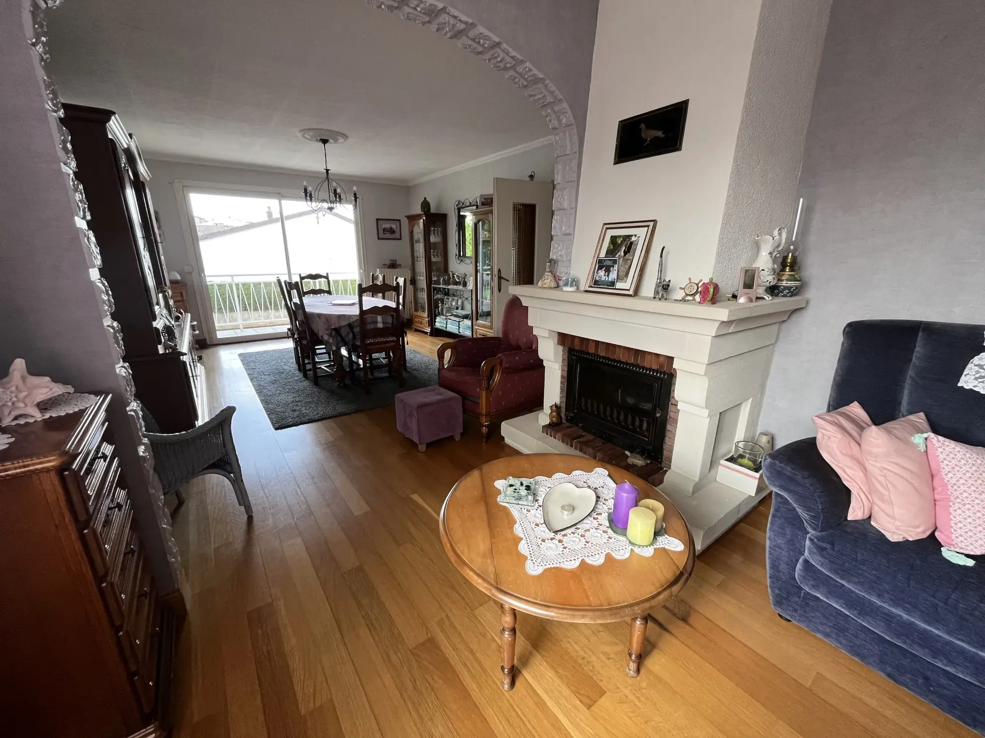 Maison à vendre à Thouars avec 4 chambres, jardin et garage - Quartier calme 
