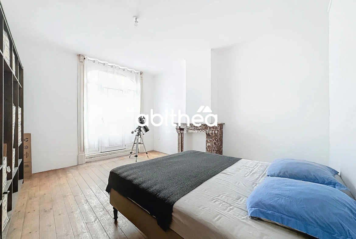 Belle villa ardéchoise de 90 m² avec jardin fleuri et vue exceptionnelle près de Largentière 