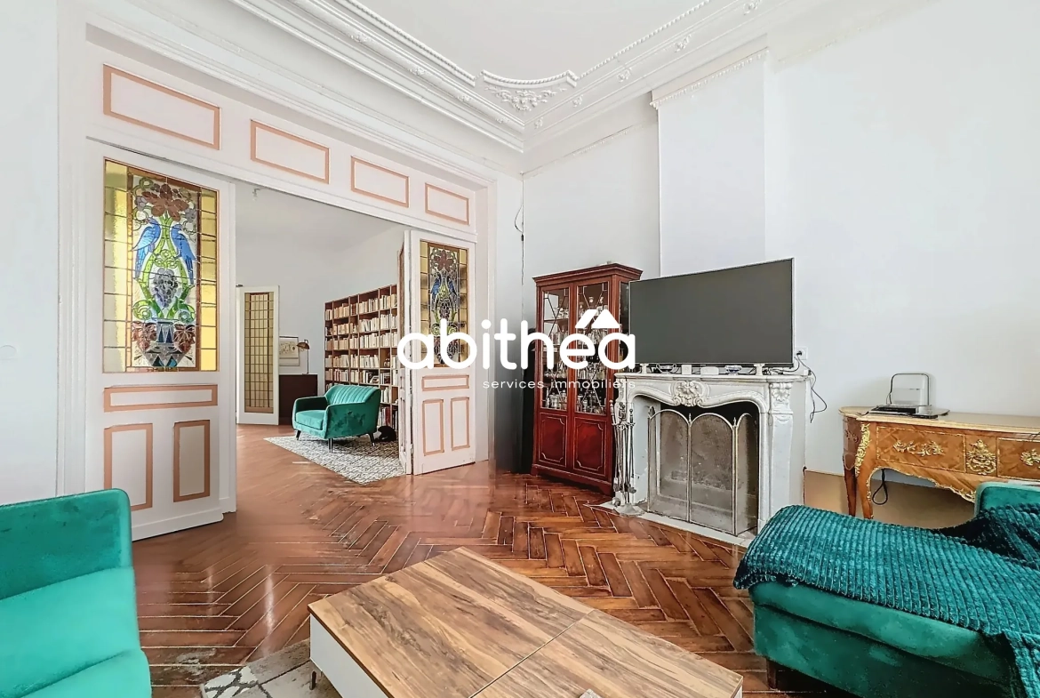 Belle villa ardéchoise de 90 m² avec jardin fleuri et vue exceptionnelle près de Largentière 
