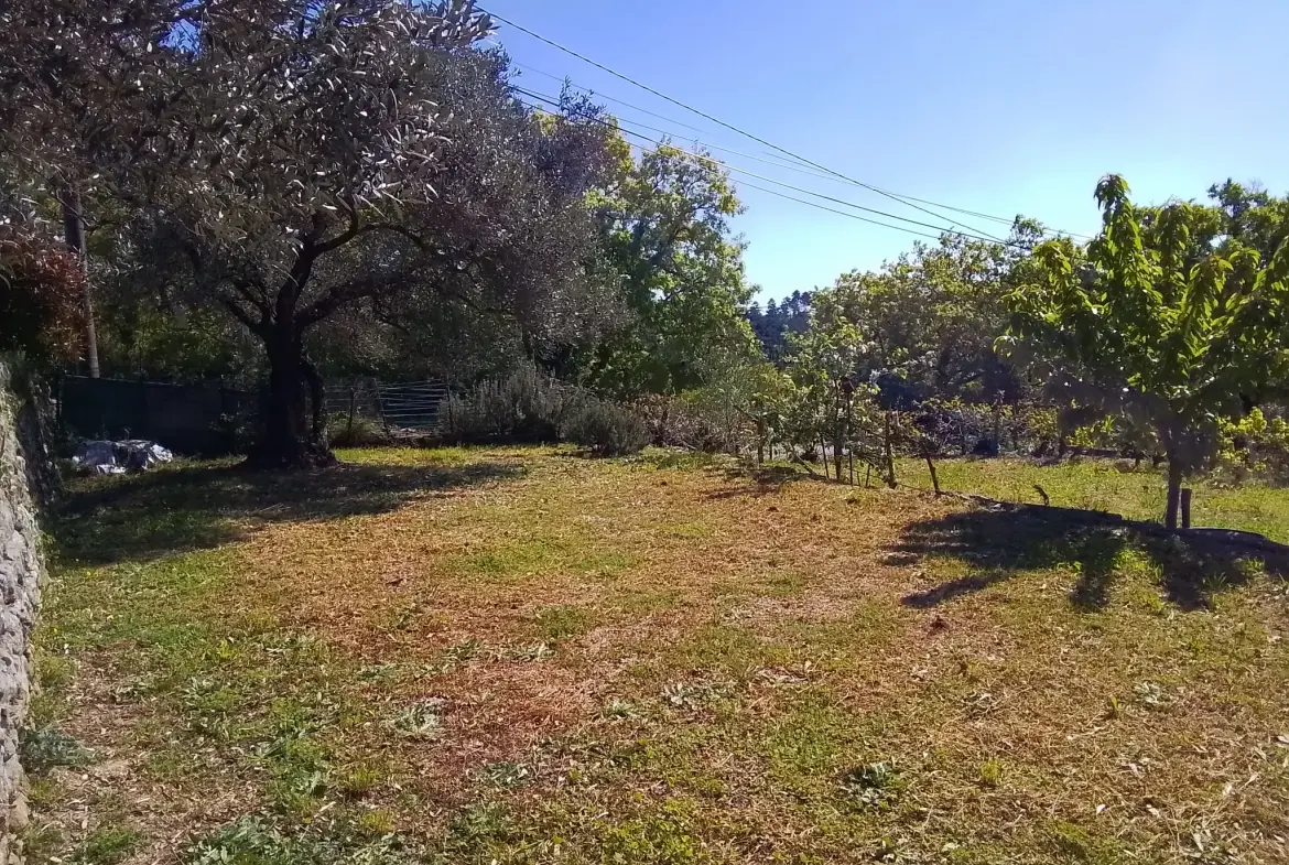 Belle villa ardéchoise de 90 m² avec jardin fleuri et vue exceptionnelle près de Largentière 